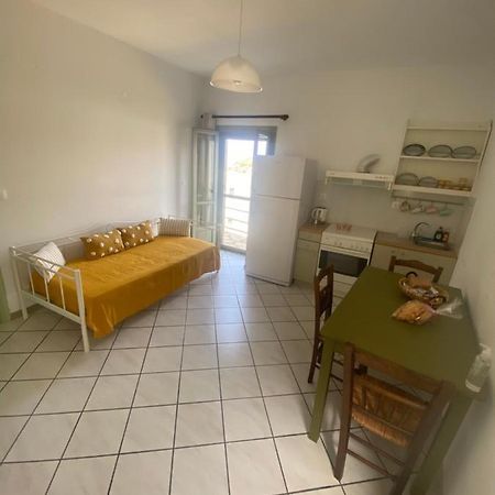Amnia Apartment Agios Romanos Exterior foto