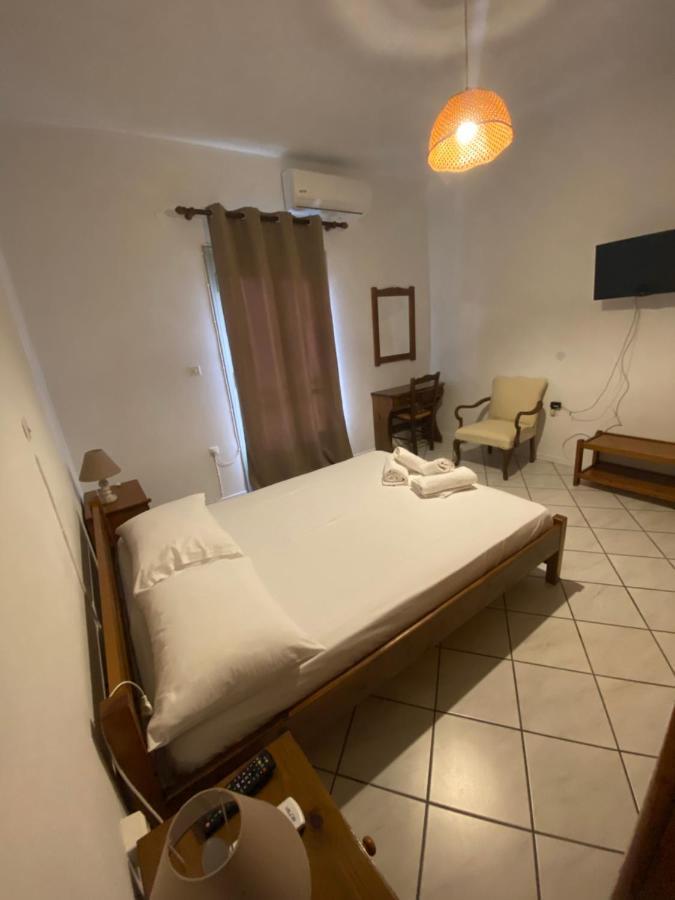 Amnia Apartment Agios Romanos Exterior foto